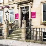 Safestay Charing Cross 3*