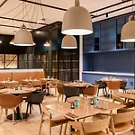 Courtyard By Marriott Sec 4*