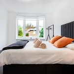Cosy 3 Bed Flat In Kings Park Appartamento