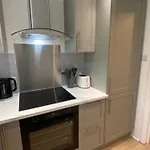 דירה Modern In West End, Free Parking גלאזגו