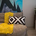 For Students Only - Willowbank In 글라스고