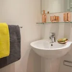 For Students Only - Willowbank In 글라스고