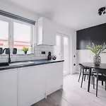 Sleepluxury Aparthouse