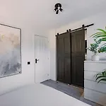 Sleepluxury Aparthouse * גלאזגו