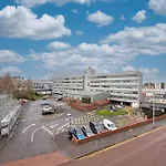 New Slick Finnieston Pad W/ Free Parking شقة *