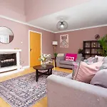 5 Bed Finnieston Skyhigh Duplex With Parking דירה