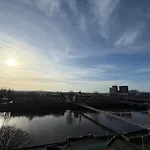 Apartment Principal - Clyde Waterfront