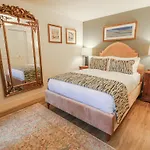 The Coach House - Holmwood *