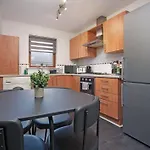2bed East End Gem With Free Parking גלאזגו