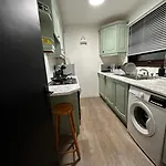 בית נופש Near Hydro And Centre Free Parking גלאזגו