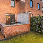 בית נופש Henderson House - West End 3 Bedroom Family *