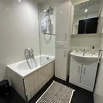 Near Hydro And Centre Free Parking Ferienhaus Glasgow