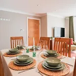 Henderson House - West End 3 Bedroom Family * Glasgow