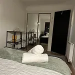 Near Hydro And Centre Free Parking בית נופש *