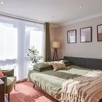 Henderson House - West End 3 Bedroom Family * גלאזגו