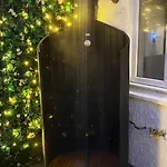 Welcome To Your Perfect Getaway * Glasgow