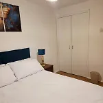 Cozy 2bed Flat In Center Apartment