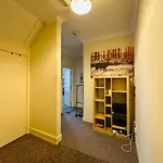 דירה The Nest Retreat