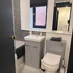 דירה 2br Sleeps 4 Albion Gate Centre *