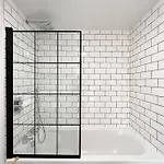 Stunning River View Centre Glasgow