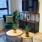 2br Sleeps 4 Albion Gate Centre גלאזגו