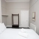 Stylish Southside 2 Bedroom Flat With Free Parking شقة