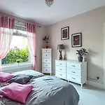 Quite And New House, Commore Drive Apartmán Glasgow