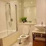 Luxury Historic City-centre Flat & Free Parking