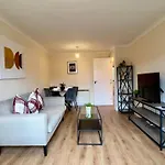 Garden-view 2br - Free Parking&wifi
