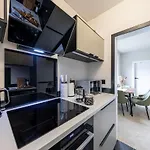 Apartment Modern 3 Bedroom In Kings Park Glasgow