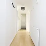 Bright 3 Bed Overlooking The Clyde Sec & Hydro *