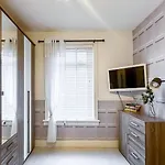 Quite And New House, Commore Drive Apartmán Glasgow