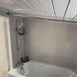 Welcome To Your Perfect Getaway Apartment Glasgow