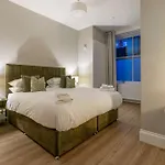 The Steamie On Bath St * غلاسغو