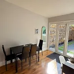 Welcome To Your Perfect Getaway Apartment Glasgow