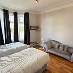 Welcome To Your Perfect Getaway * Glasgow