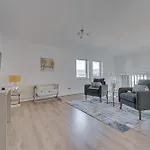 The Ovo Hydro Penthouse With Free Parking *