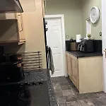 아파트 2 Bedroom Fully Furnished 글라스고