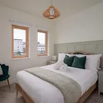 Ferienhaus Newly Renovated 3 Bedroom Modern House
