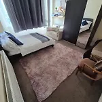 Daire Cosy And Bright 3-bedroom Flat