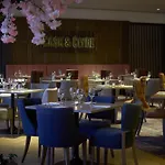 Doubletree By Hilton Отель 4*
