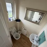 فيلة - Entire House - Free Parking , Free Super Fast Wifi , Private Garden & Parking Security *