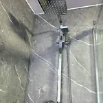 Bright And Cozy 3br Near Hampden Park בית נופש גלאזגו