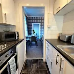 Bright And Cozy 3br Near Hampden Park בית נופש
