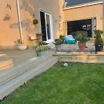 Beautiful 4 Bed Sandstone גלאזגו