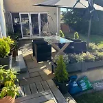 Beautiful 4 Bed Sandstone