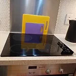 דירה Executive Riverside With Workspace & Fast Wifi *