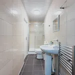 O2 Spacious Hideaway גלאזגו