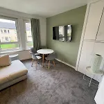 In Glasgow3br -ziplinks - Sleeps 6 G51 *