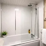 Contractors And Guests Grand 3 Bedroom Free Parking Fully Equipped דירה *